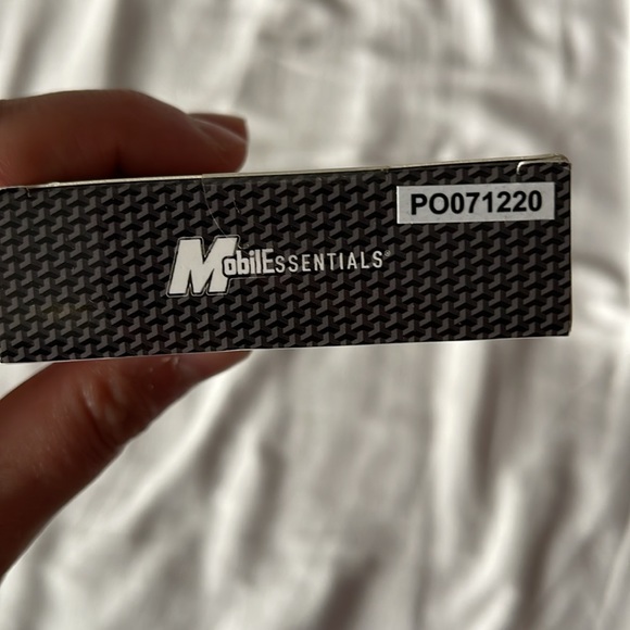 Earbuds - Picture 3 of 3